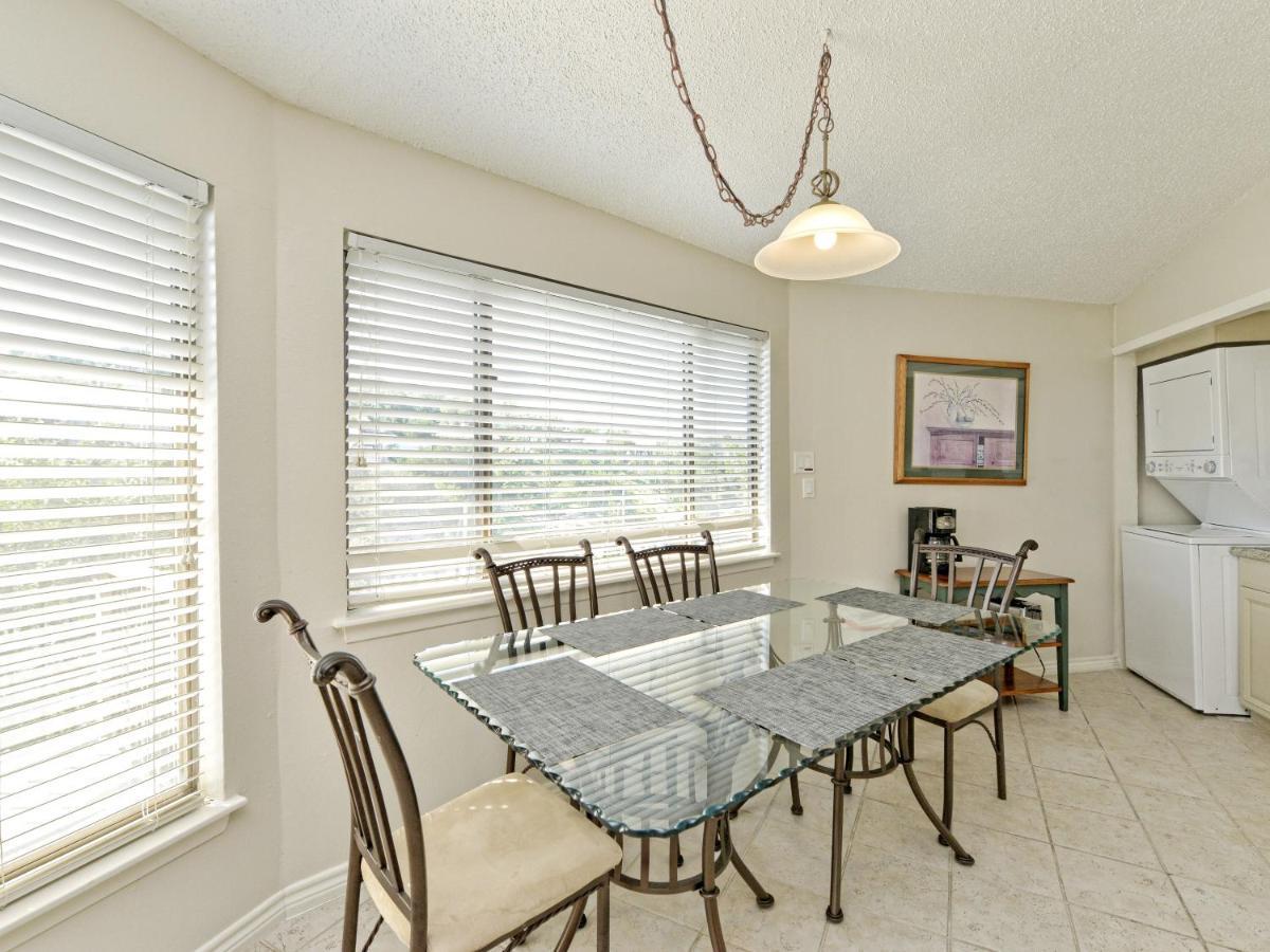 Lake Travis Bungalow Casita Golden Rod #2 Lakeway Εξωτερικό φωτογραφία